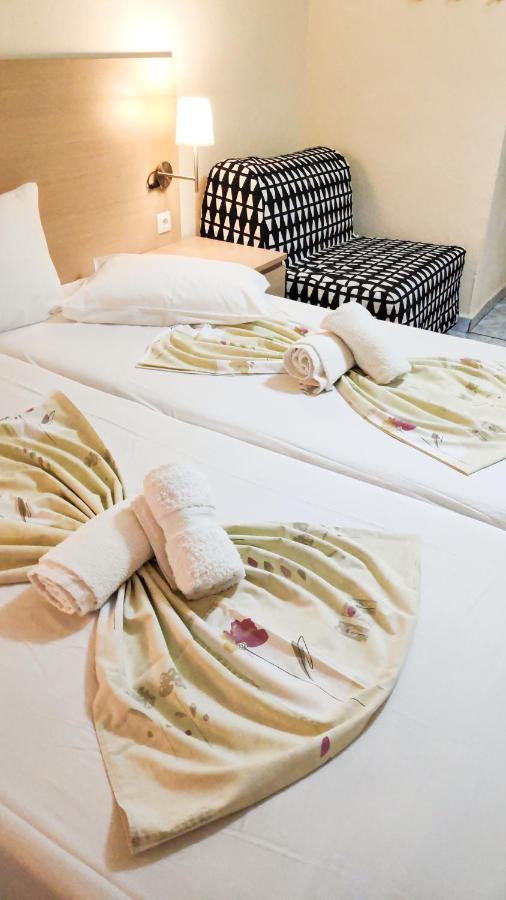 Jimmy'S Rooms Nea Potidea Экстерьер фото