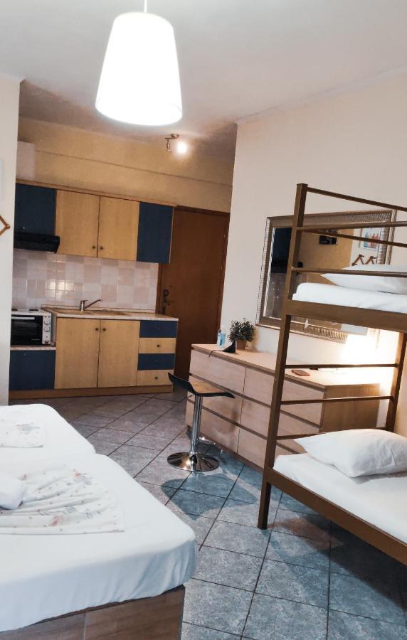 Jimmy'S Rooms Nea Potidea Экстерьер фото