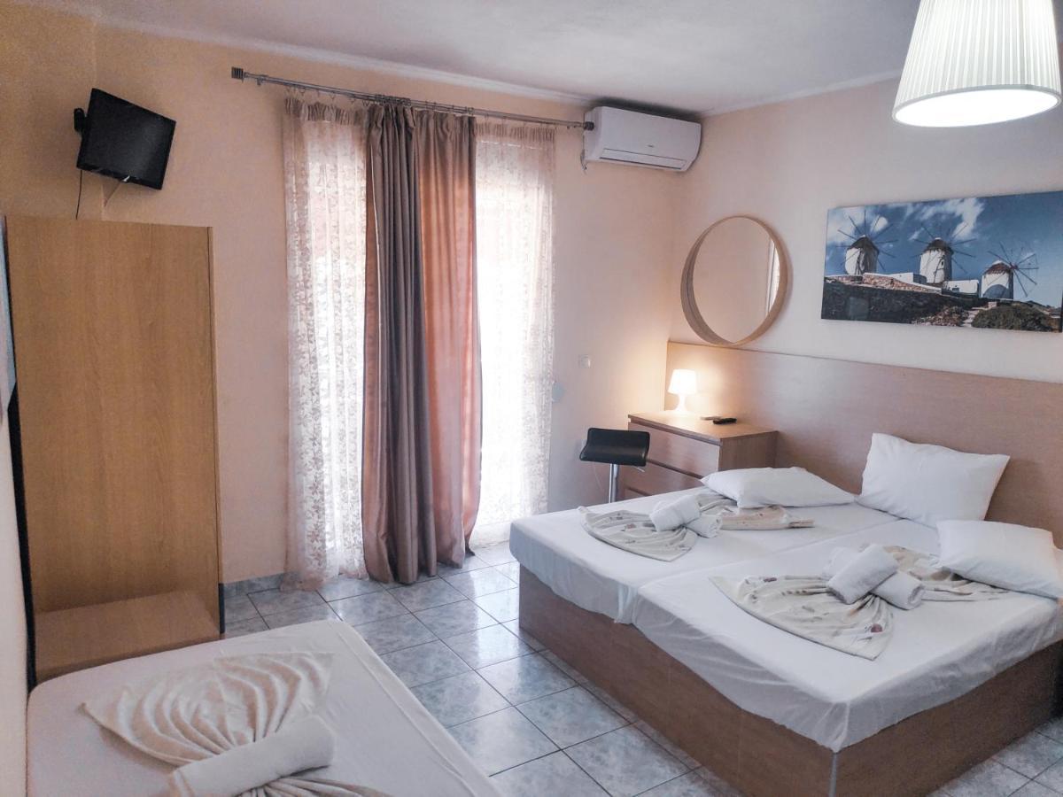 Jimmy'S Rooms Nea Potidea Экстерьер фото