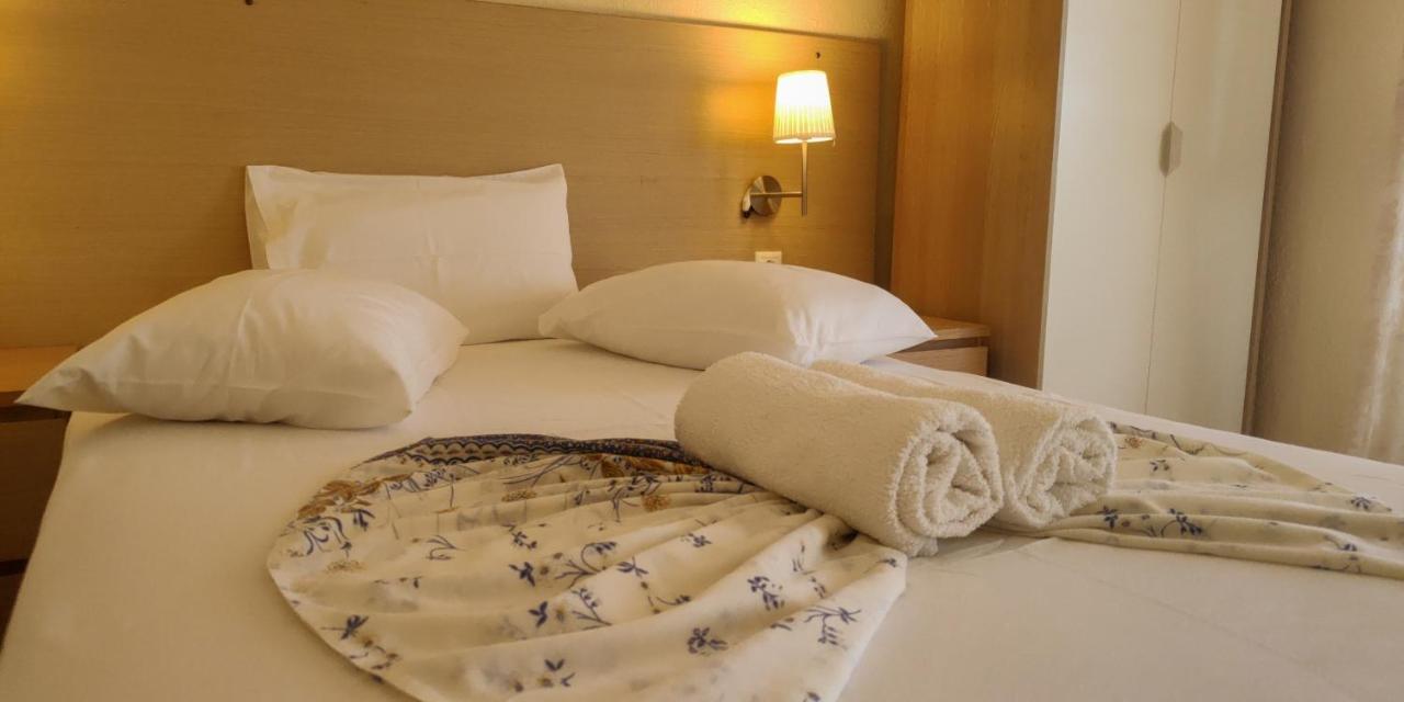 Jimmy'S Rooms Nea Potidea Экстерьер фото
